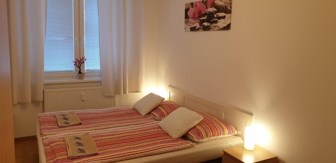 Apartman Bratislava City & Parking Exterior foto