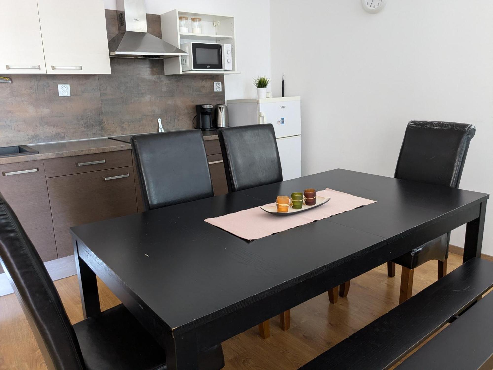 Apartman Bratislava City & Parking Exterior foto